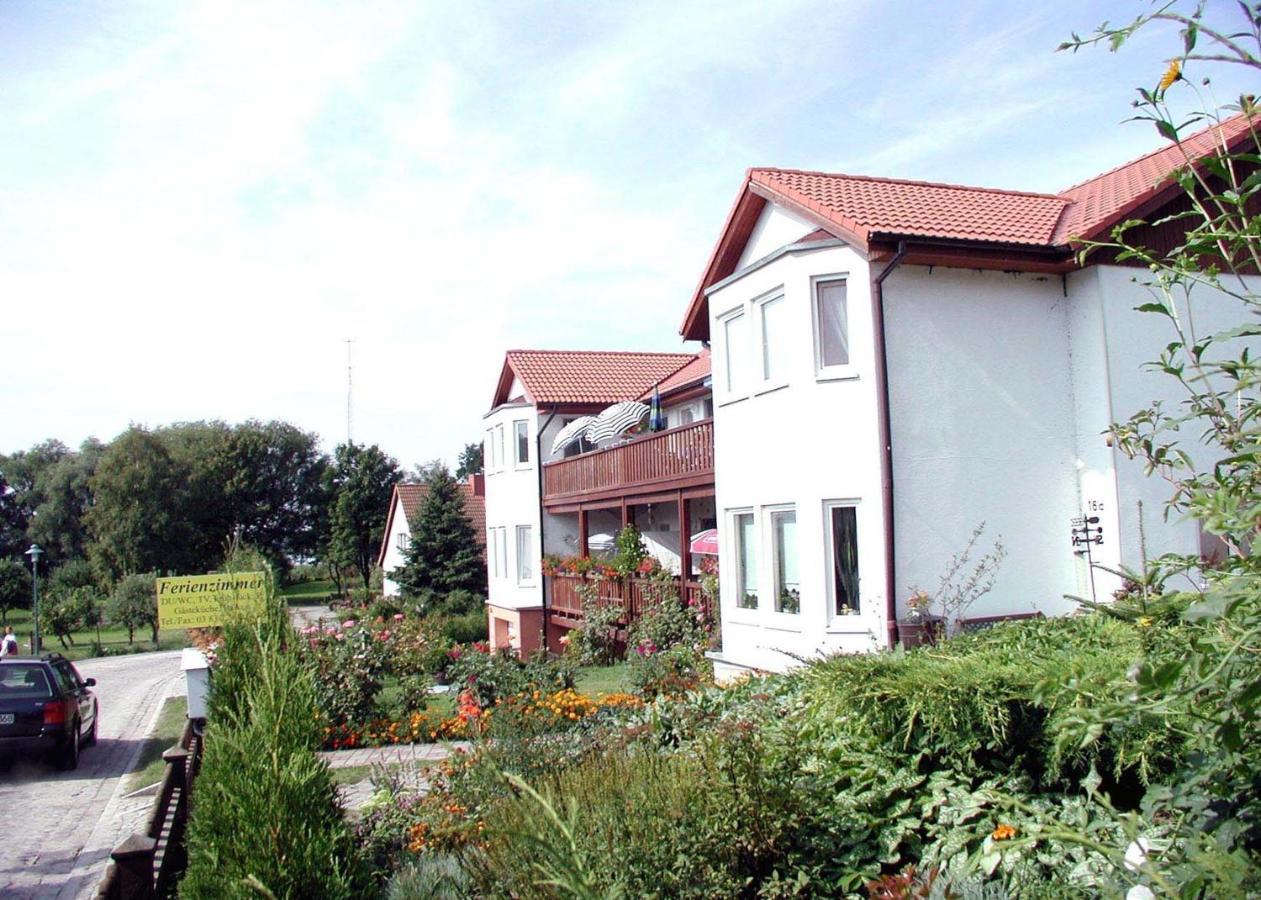 Haus Am Haff Hotel Karnin  ภายนอก รูปภาพ